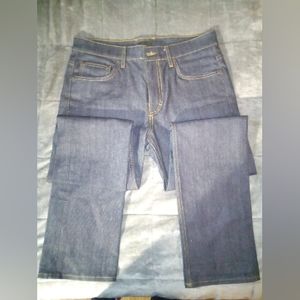 32×32 men slim jeans NWOT never been worn
